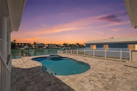 11850 7TH Street E Treasure Island FL 33706