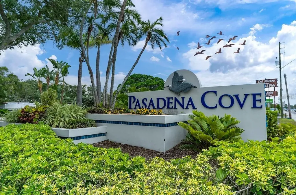 1316 Pasadena Avenue S South Pasadena FL 33707