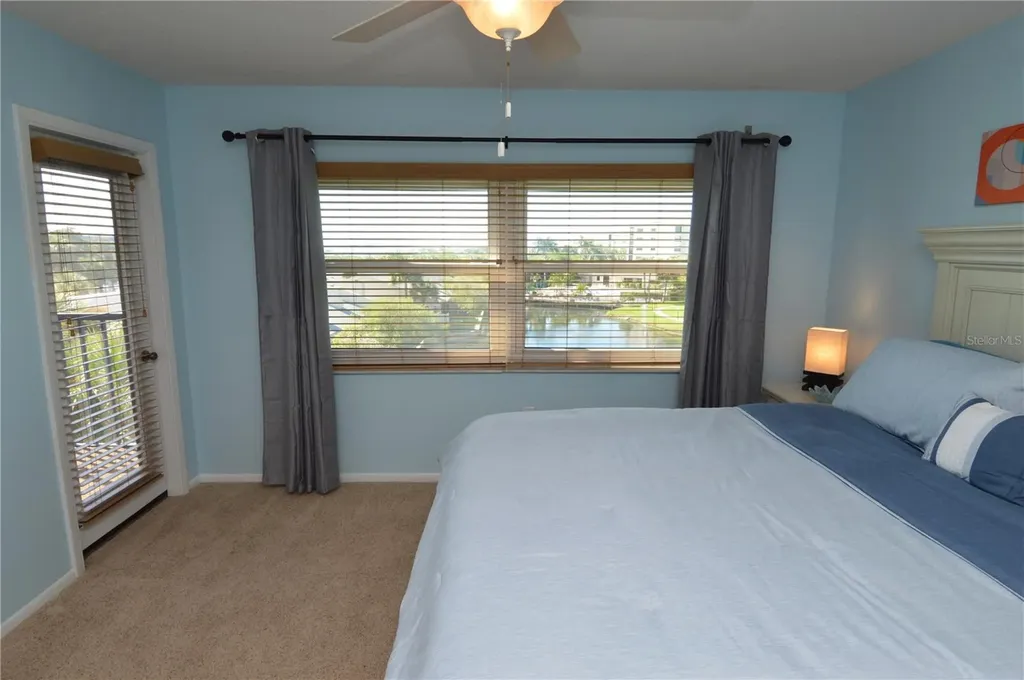 1316 Pasadena Avenue S South Pasadena FL 33707