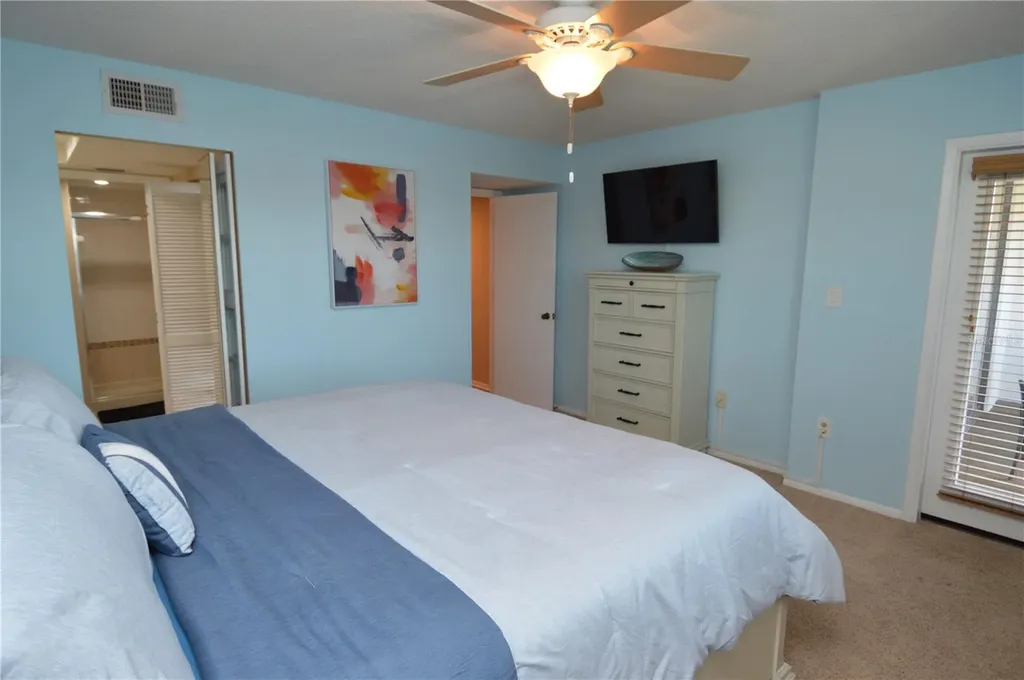 1316 Pasadena Avenue S South Pasadena FL 33707
