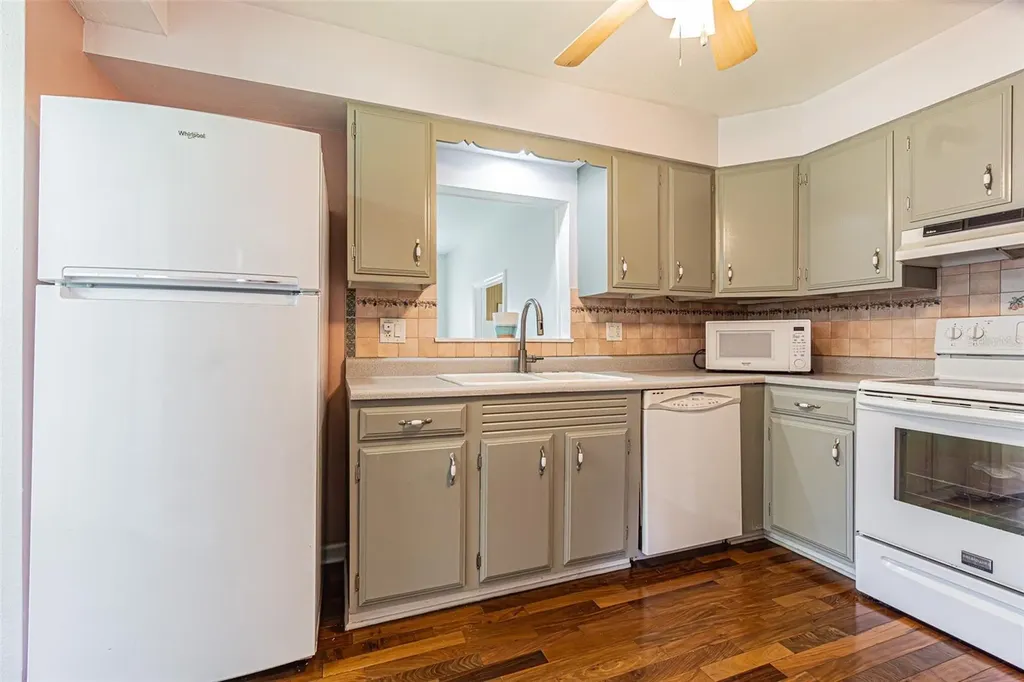 34723 Missionary Road Dade City FL 33525