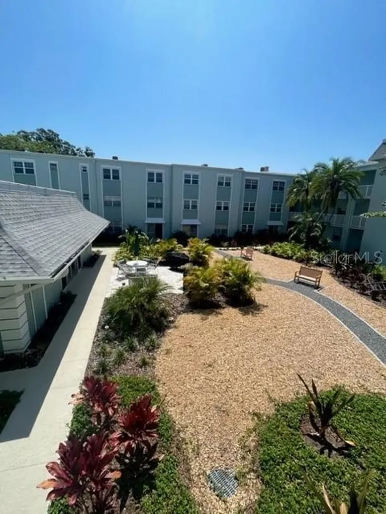 1706 Belleair Forest Drive Belleair FL 33756
