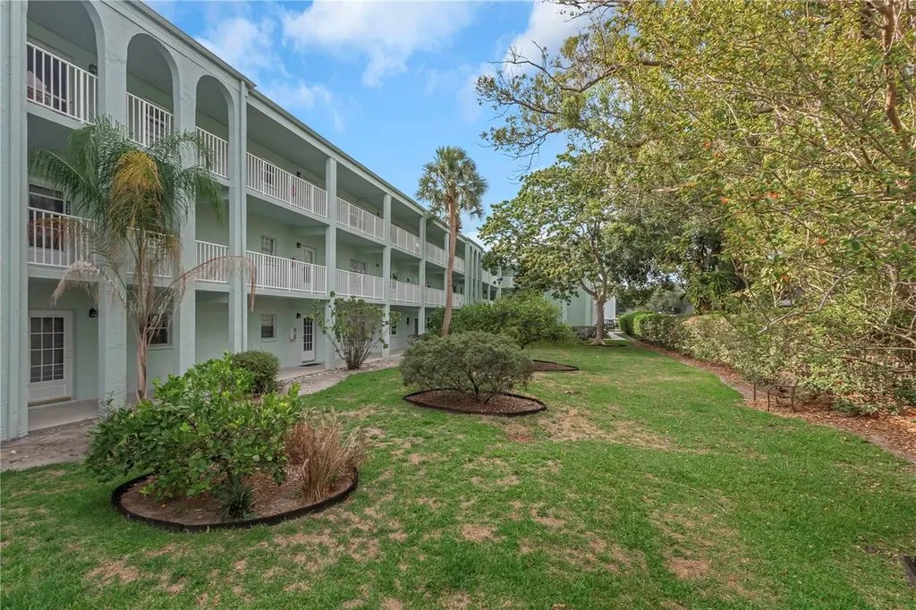1706 Belleair Forest Drive Belleair FL 33756
