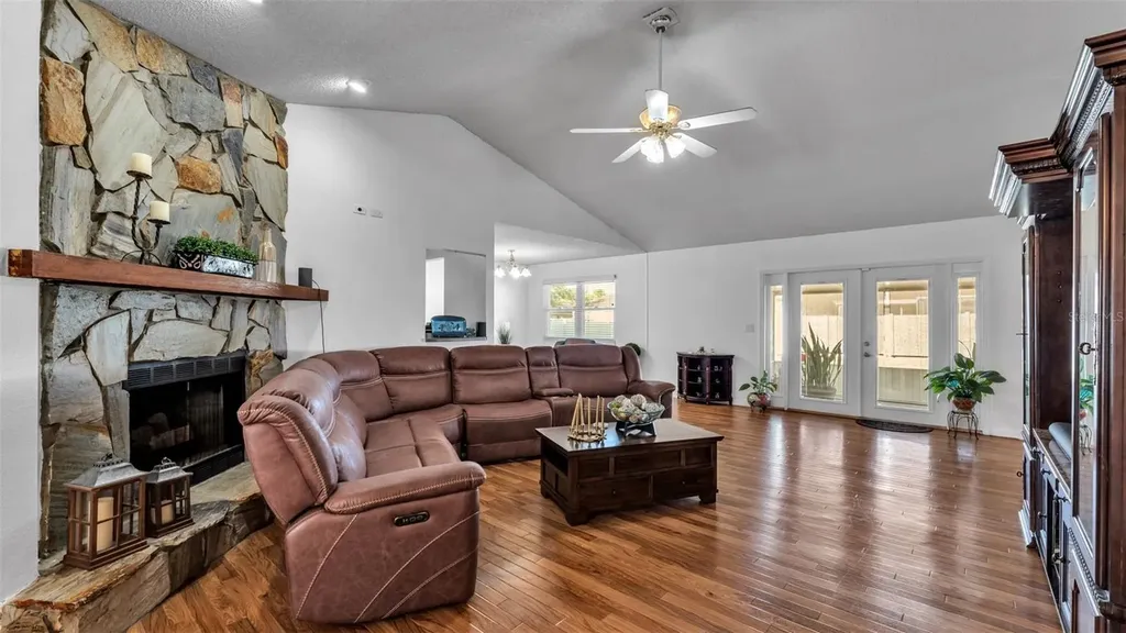 5249 Nichols Drive W Lakeland FL 33812