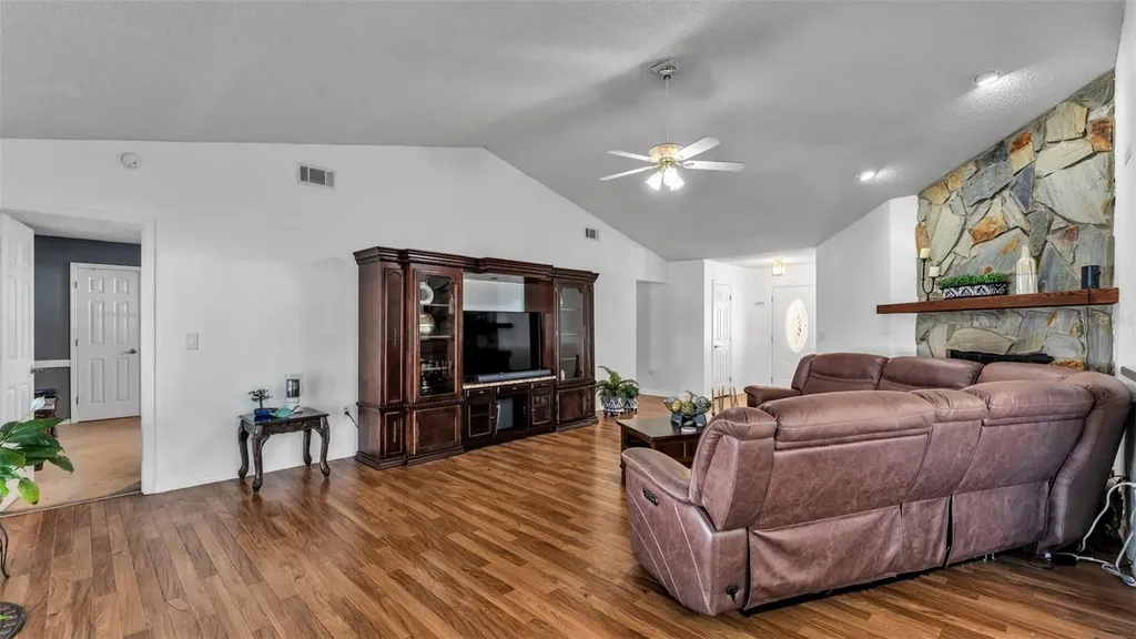 5249 Nichols Drive W Lakeland FL 33812