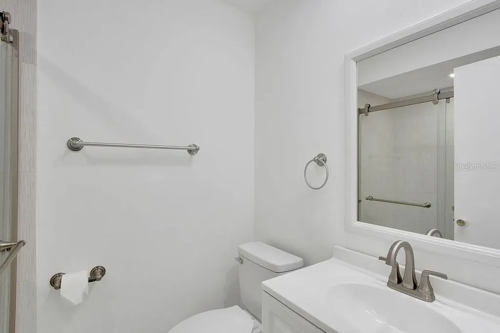 3507 Longmeadow Sarasota FL 34235