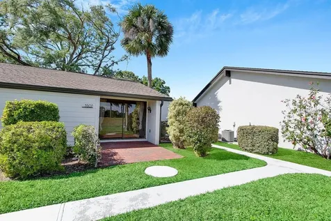 3507 Longmeadow Sarasota FL 34235