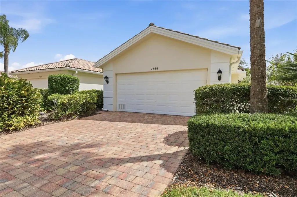 7559 Quinto Drive Sarasota FL 34238