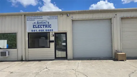 2730 Worth Avenue Englewood FL 34224