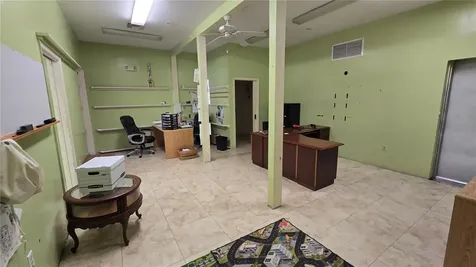 2730 Worth Avenue Englewood FL 34224