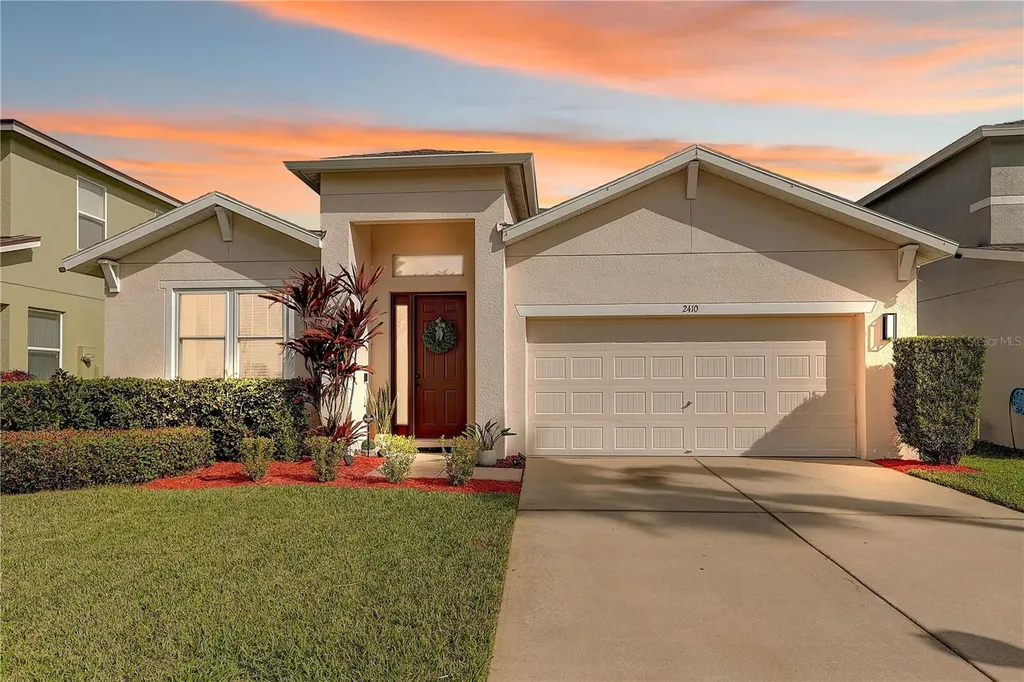 2410 Hawks Point Court Ruskin FL 33570