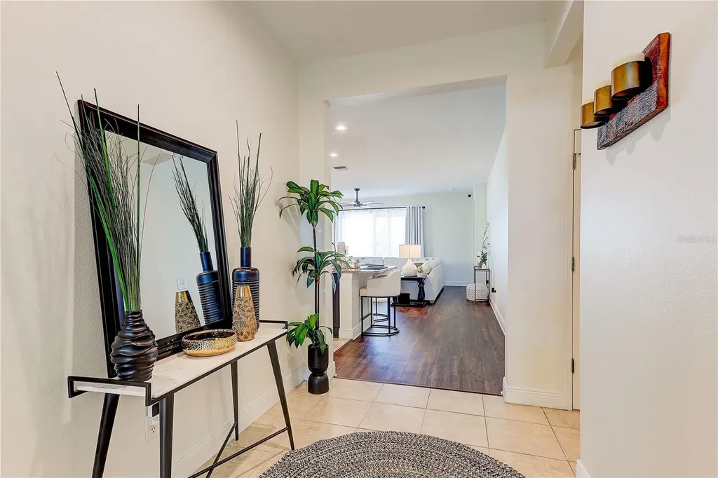 2410 Hawks Point Court Ruskin FL 33570