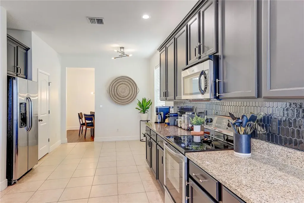 2410 Hawks Point Court Ruskin FL 33570