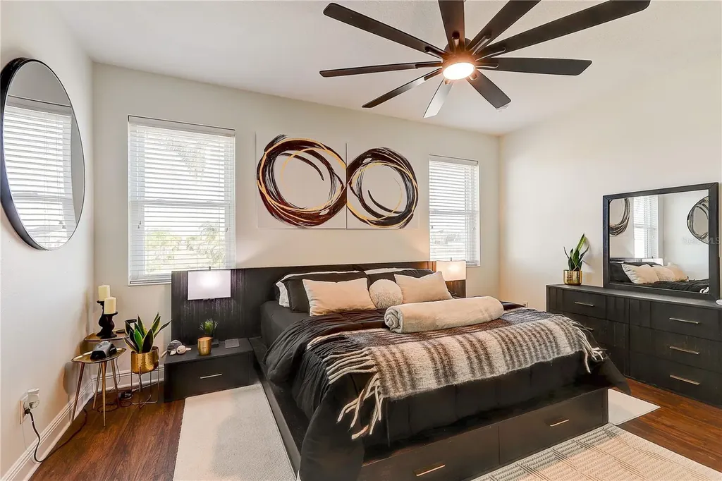2410 Hawks Point Court Ruskin FL 33570