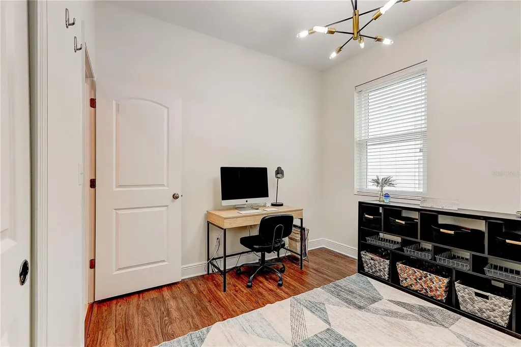 2410 Hawks Point Court Ruskin FL 33570