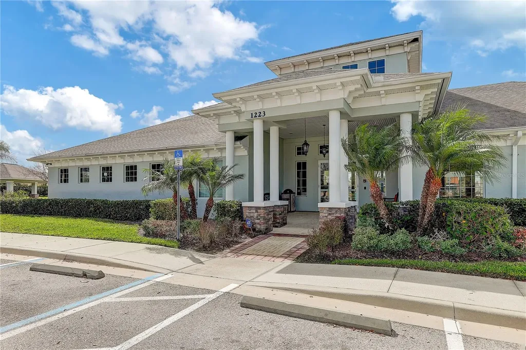 2410 Hawks Point Court Ruskin FL 33570