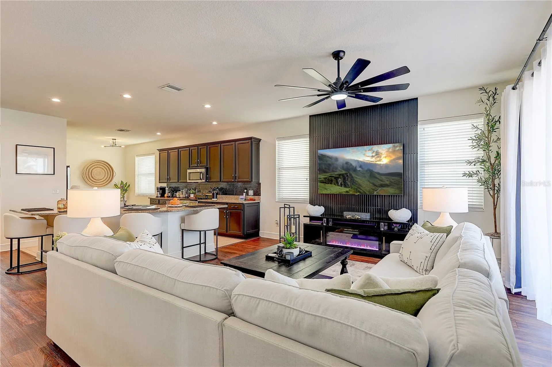 2410 Hawks Point Court Ruskin FL 33570