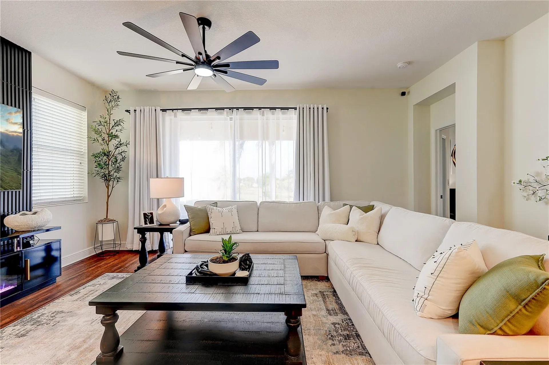 2410 Hawks Point Court Ruskin FL 33570