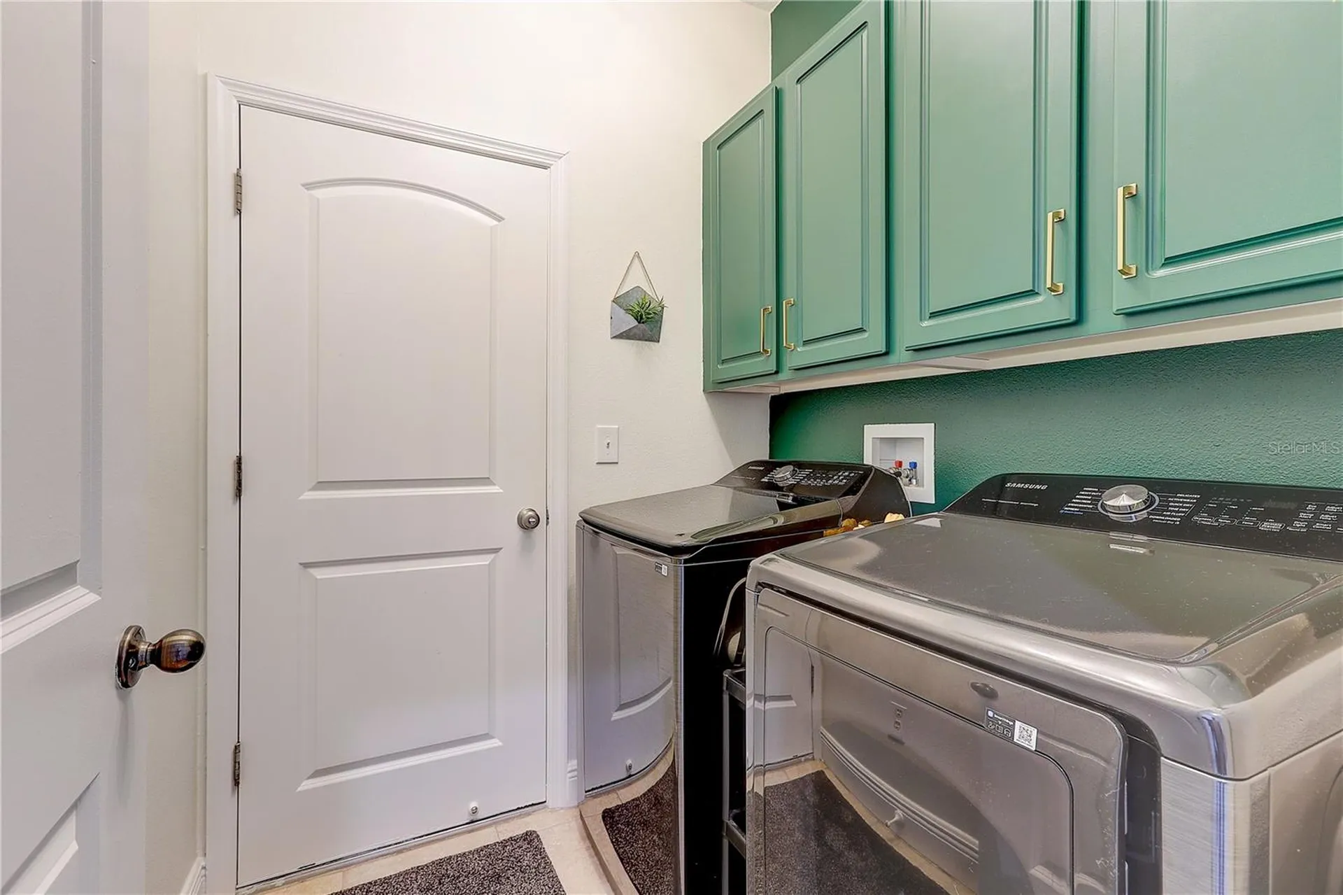 2410 Hawks Point Court Ruskin FL 33570