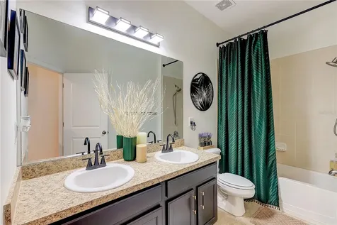 2410 Hawks Point Court Ruskin FL 33570