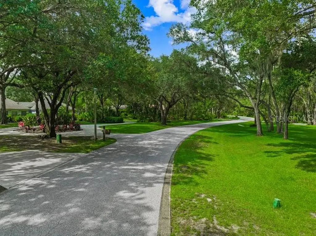 4574 Ringwood Meadow Sarasota FL 34235