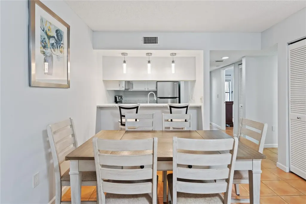 4574 Ringwood Meadow Sarasota FL 34235