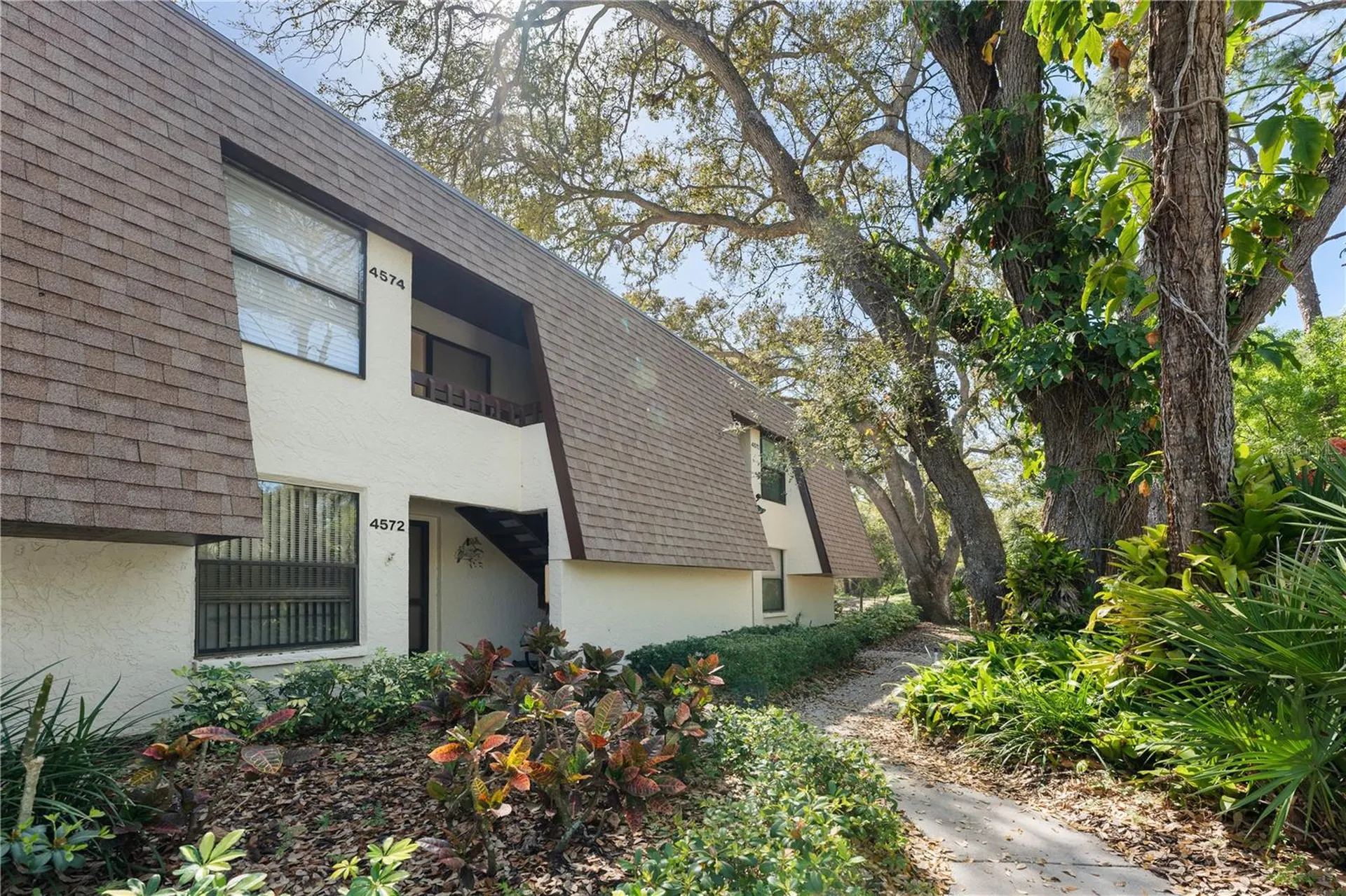 4574 Ringwood Meadow Sarasota FL 34235