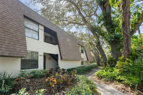 4574 Ringwood Meadow Sarasota FL 34235