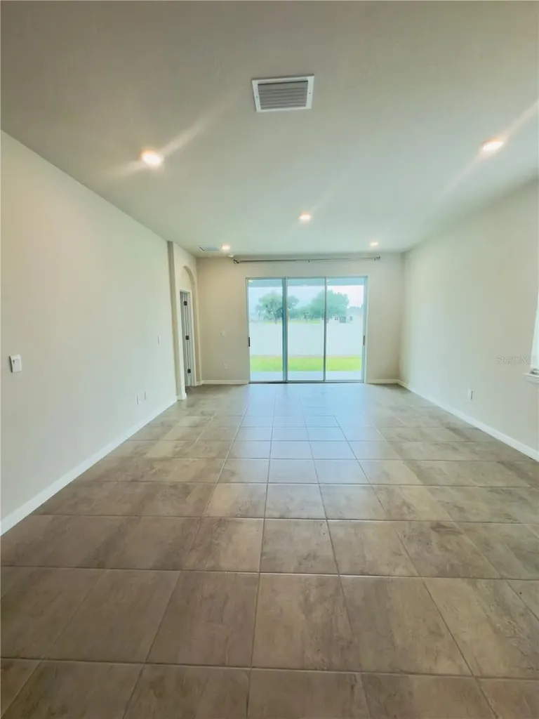 626 157th Court E Bradenton FL 34212