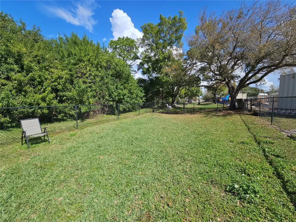 10265 Gandy Boulevard N St Petersburg FL 33702