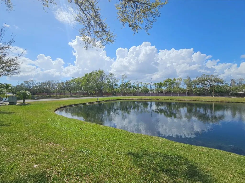 10265 Gandy Boulevard N St Petersburg FL 33702