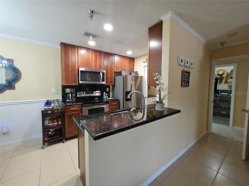 10265 Gandy Boulevard N St Petersburg FL 33702