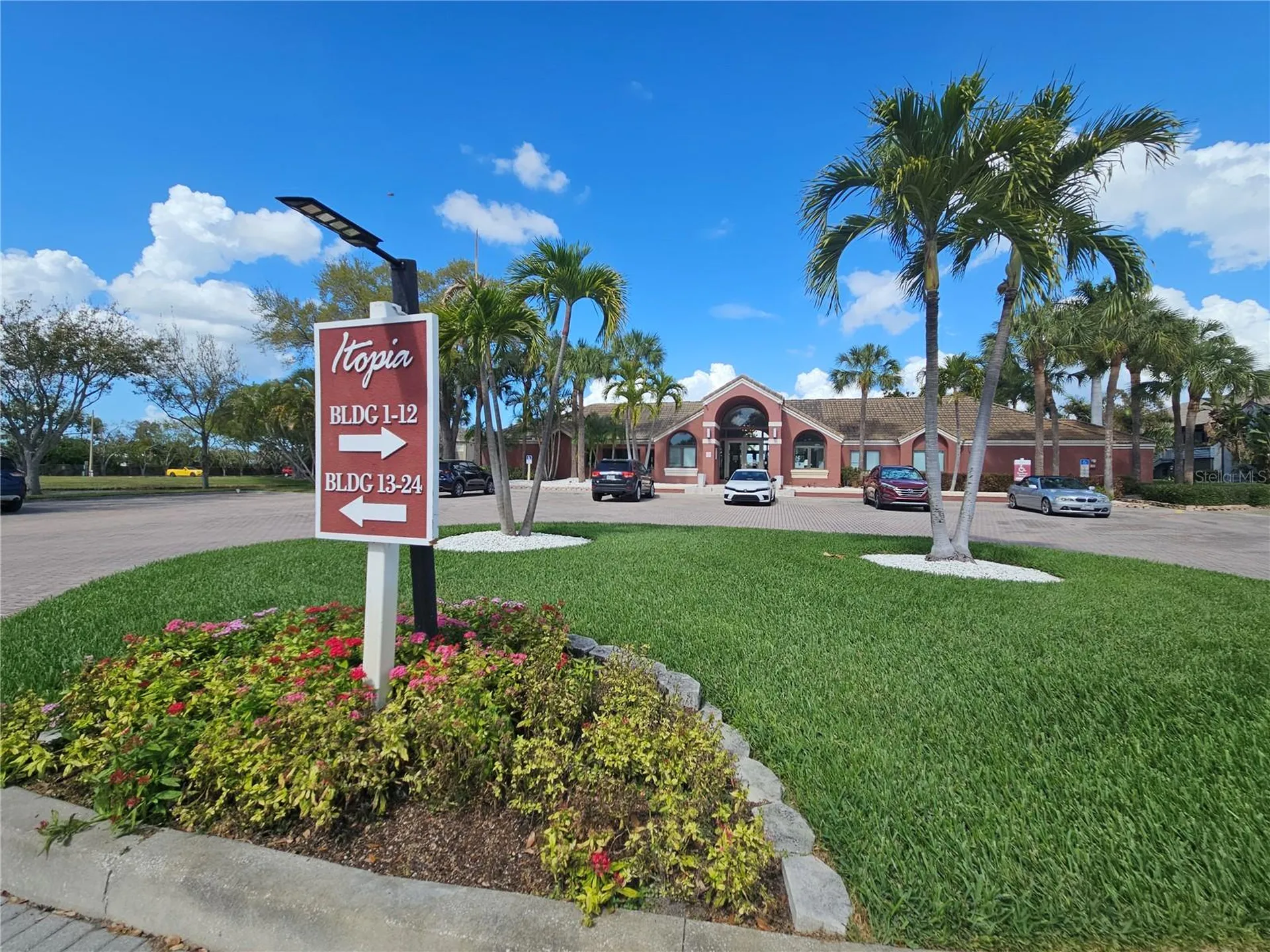 10265 Gandy Boulevard N St Petersburg FL 33702