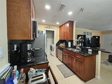 10265 Gandy Boulevard N St Petersburg FL 33702