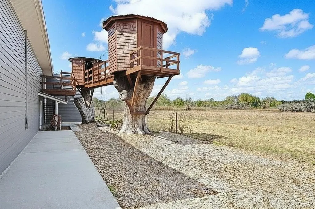 14224 Lorraine Court Dade City FL 33525