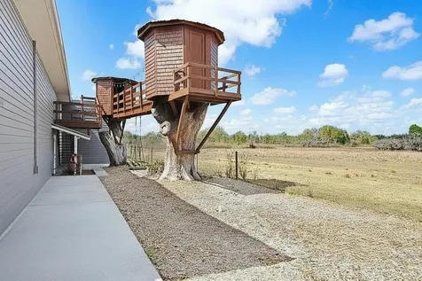 14224 Lorraine Court Dade City FL 33525