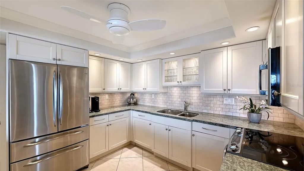 101 Benjamin Franklin Drive Sarasota FL 34236