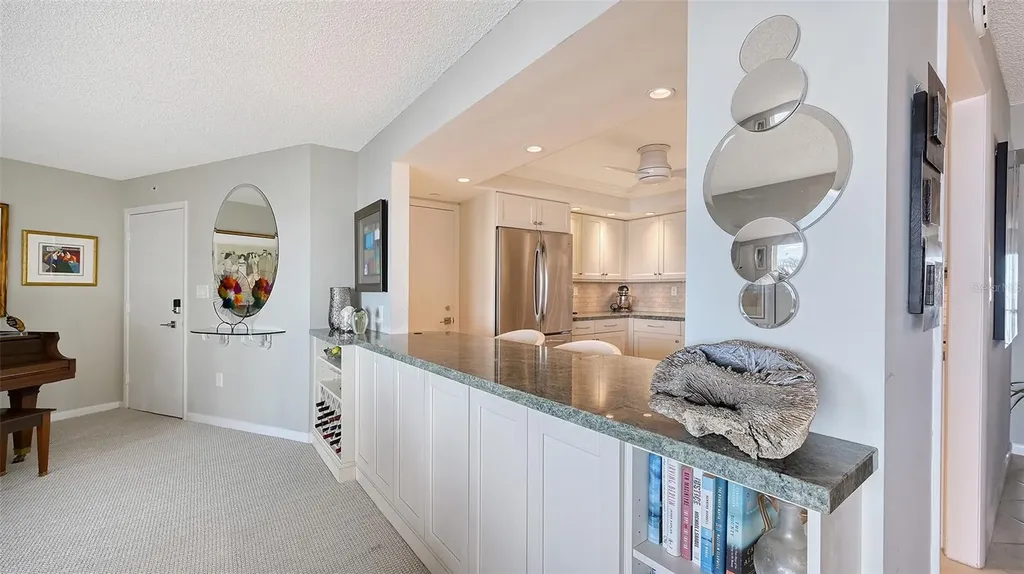 101 Benjamin Franklin Drive Sarasota FL 34236
