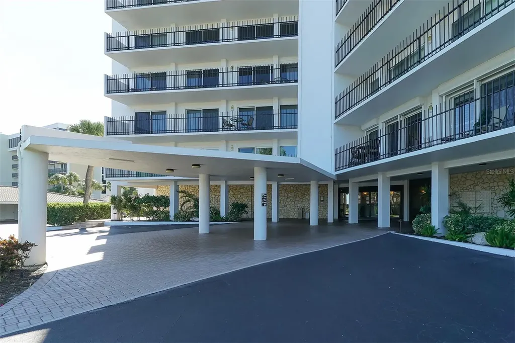101 Benjamin Franklin Drive Sarasota FL 34236