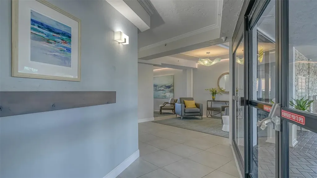 101 Benjamin Franklin Drive Sarasota FL 34236