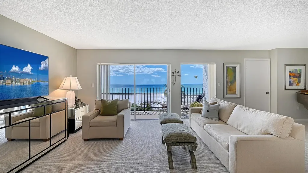 101 Benjamin Franklin Drive Sarasota FL 34236