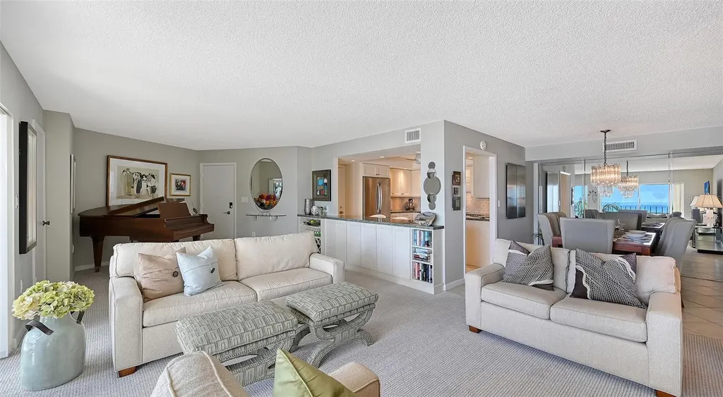 101 Benjamin Franklin Drive Sarasota FL 34236