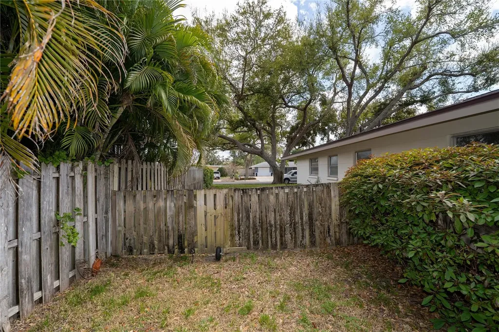 1831 Nautilus Drive Sarasota FL 34231