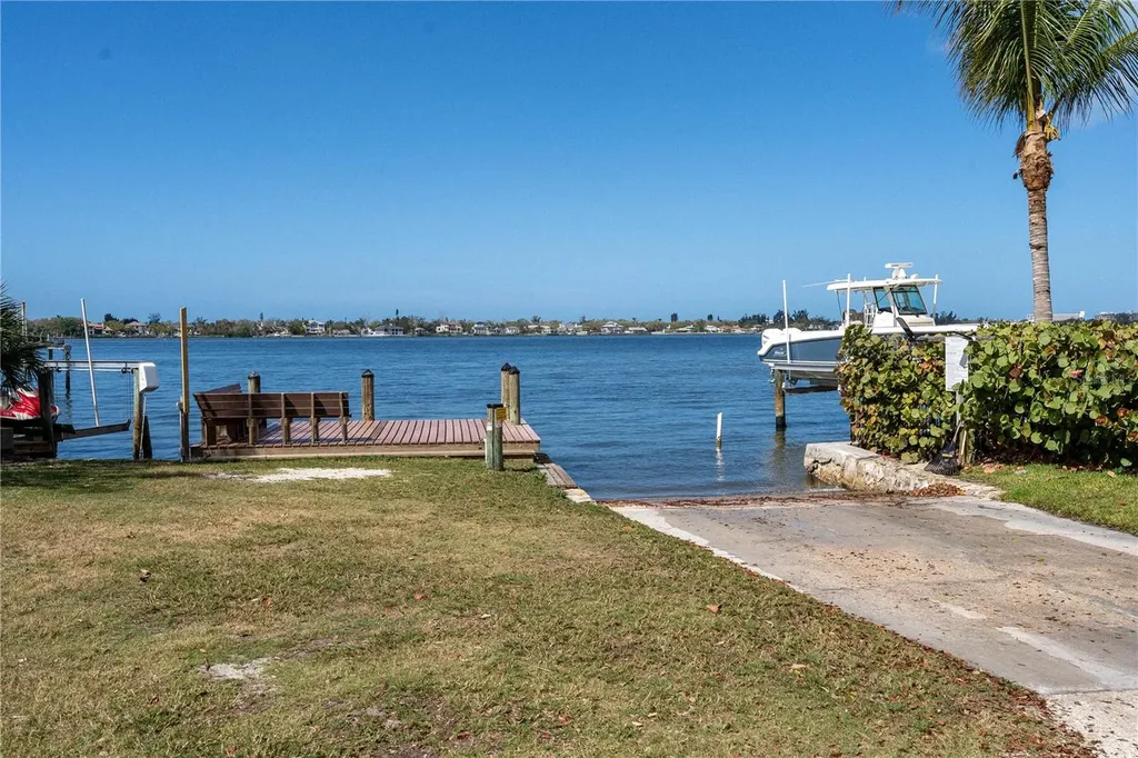 1831 Nautilus Drive Sarasota FL 34231