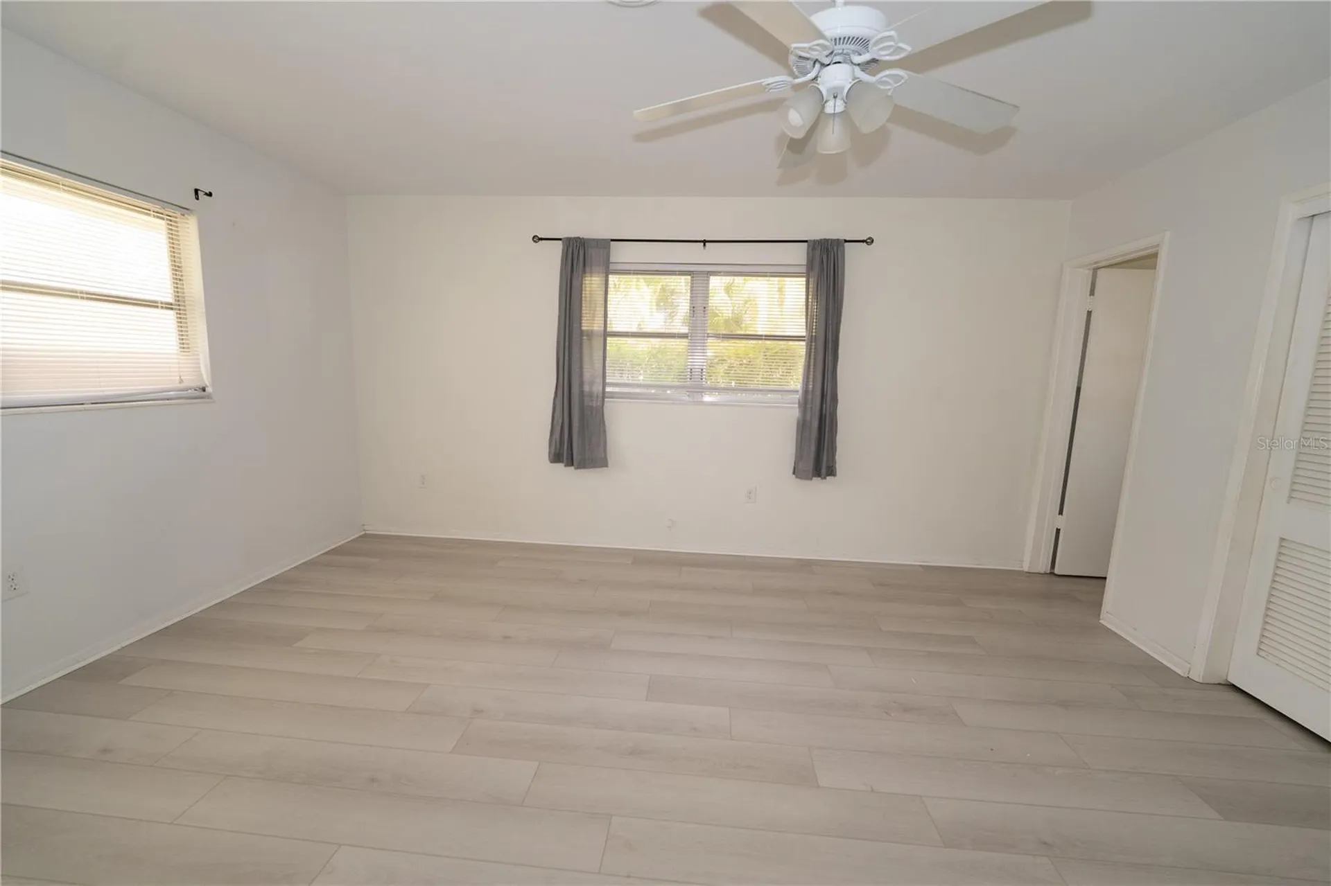 1831 Nautilus Drive Sarasota FL 34231