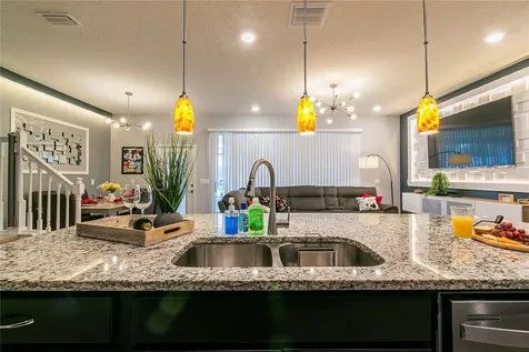 7451 Oakmoss Loop Davenport FL 33837