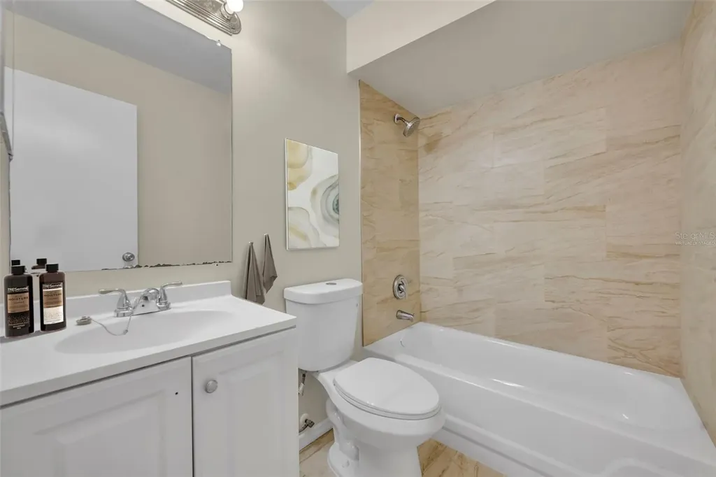 4124 Pershing Pointe Place Orlando FL 32822