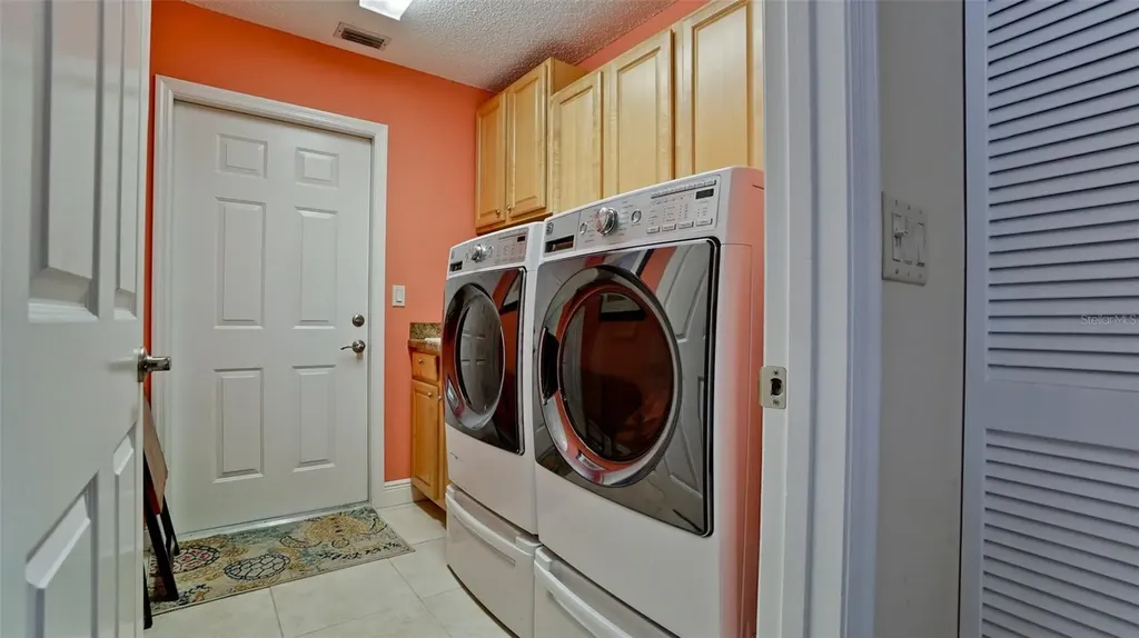 7211 25th Drive W Bradenton FL 34209