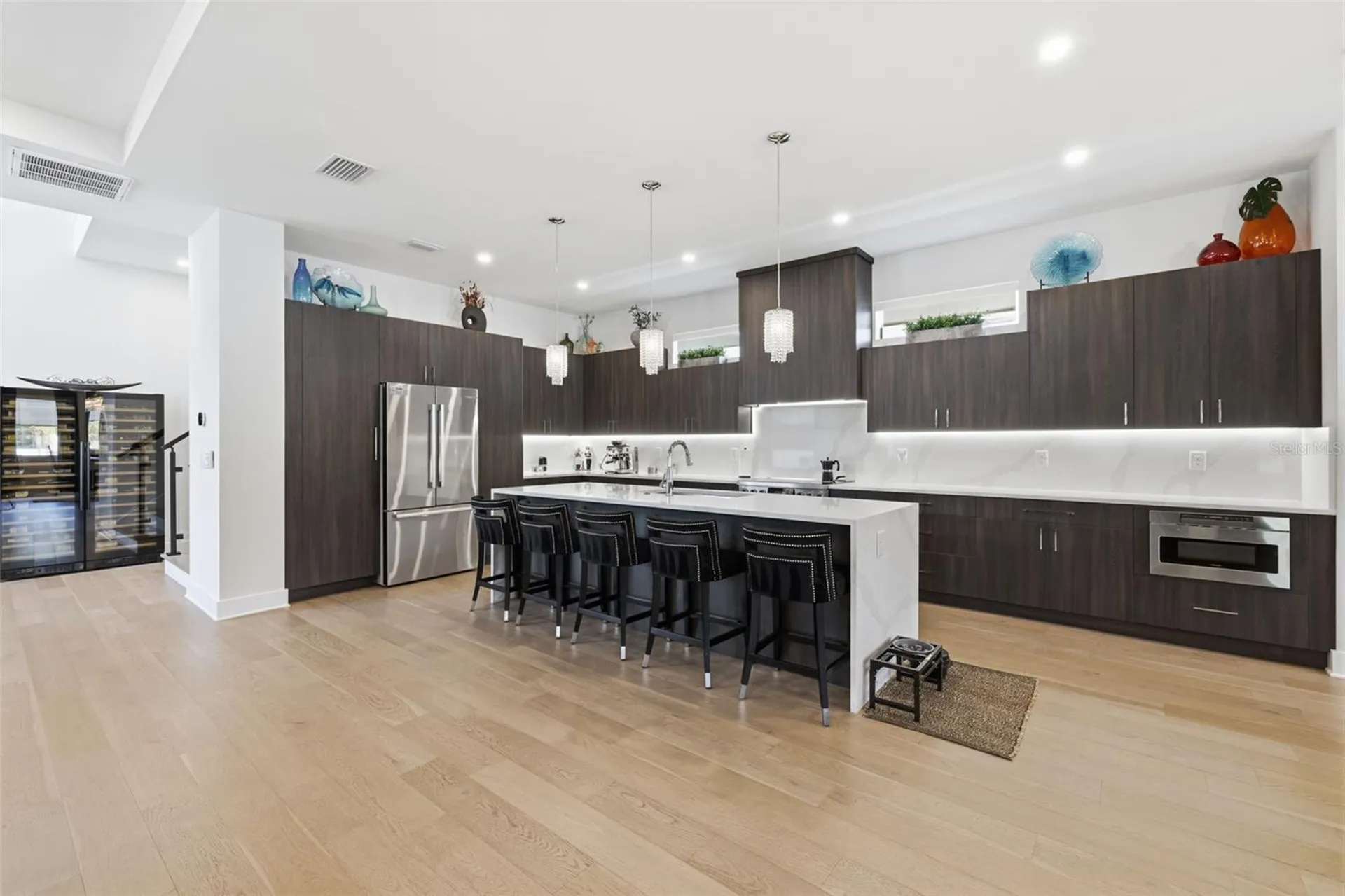3301 W Paul Avenue Tampa FL 33611