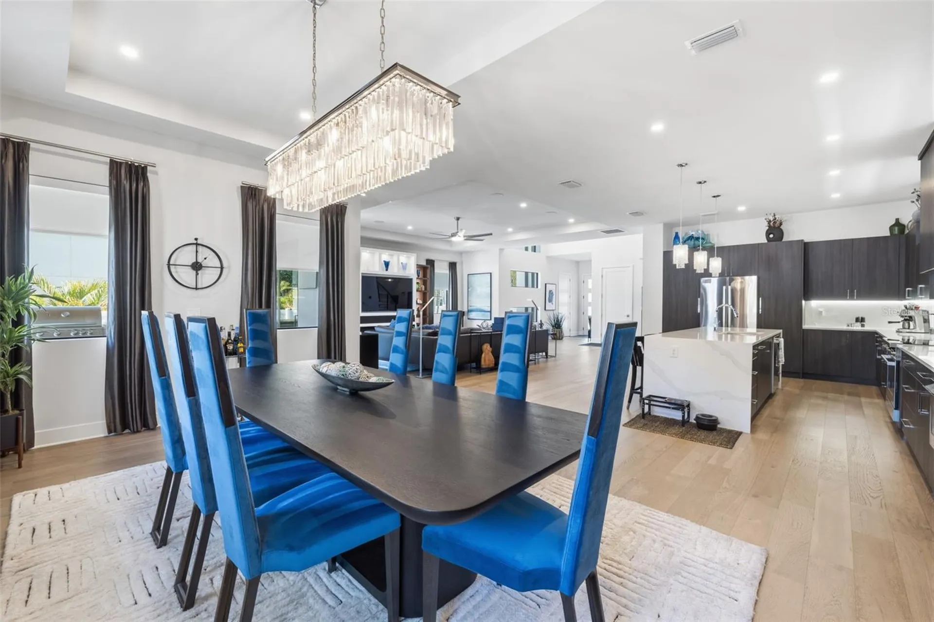 3301 W Paul Avenue Tampa FL 33611